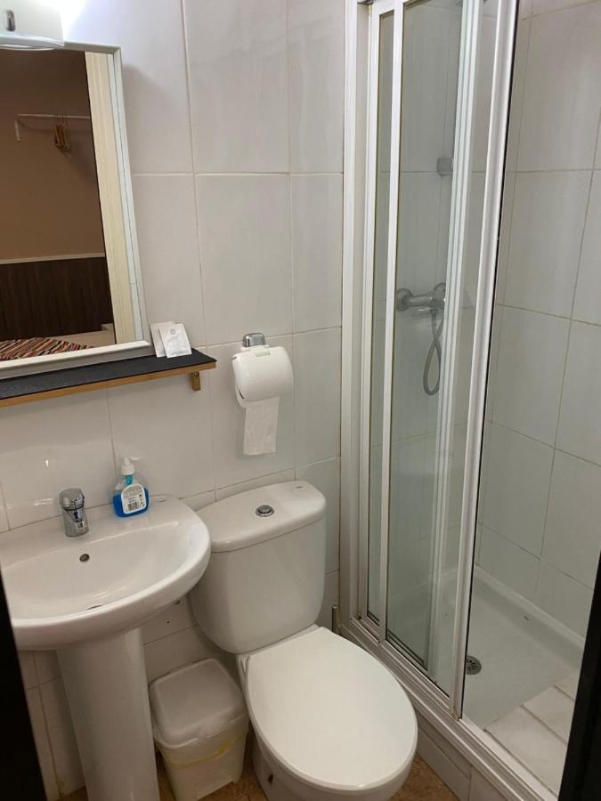 Hostal Urpi-Oklahoma Reus Eksteriør bilde